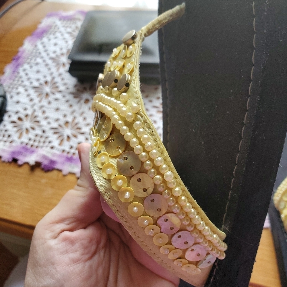 Cato Thong Sandals - Picture 8 of 16